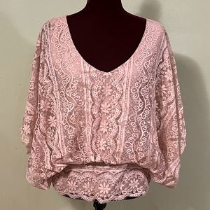 Beyond Vintage, M, pink lace top